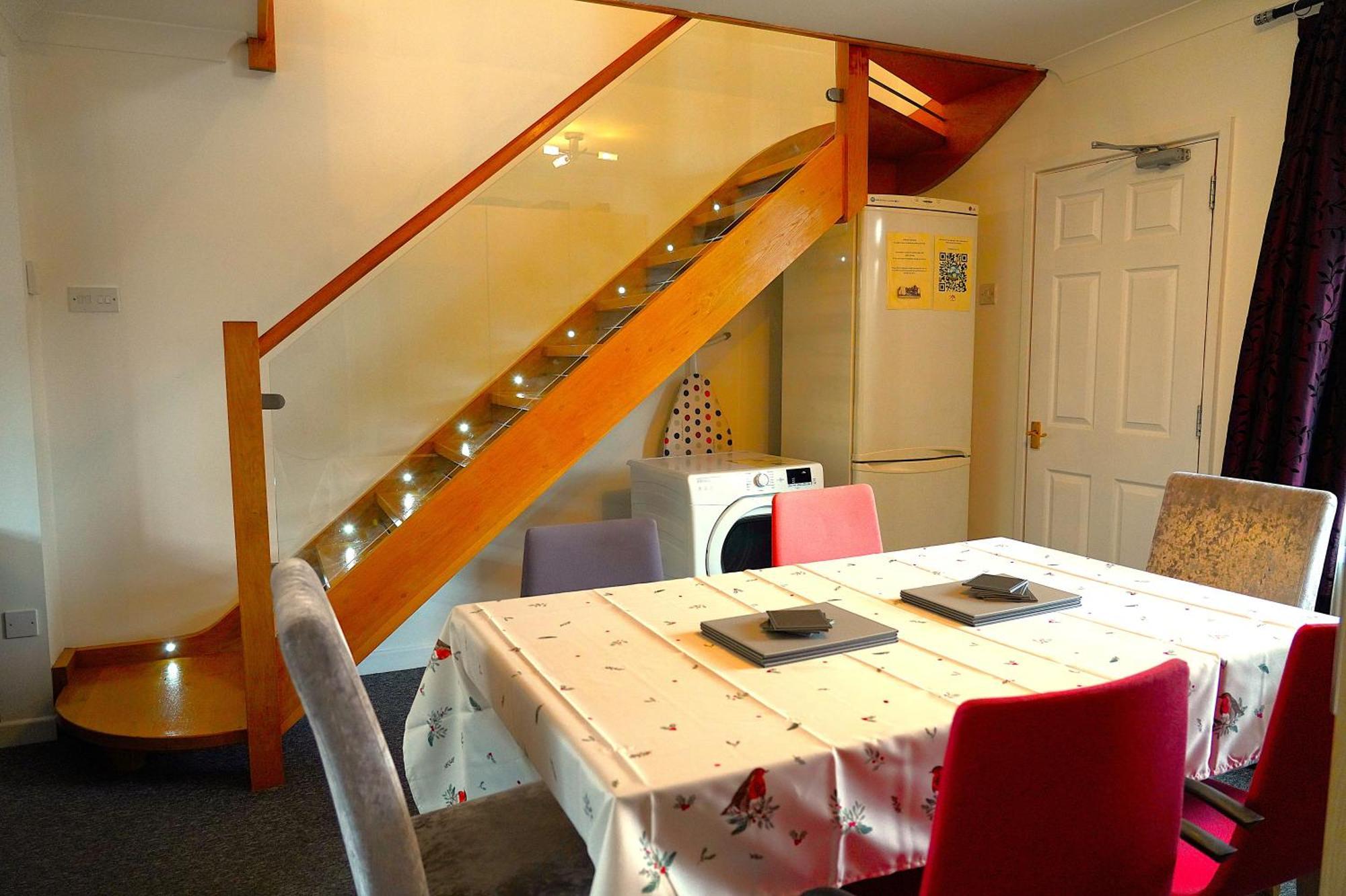 Sleeps 10, Free Parking, Close To Science Park, King Size Bed Milton  Extérieur photo
